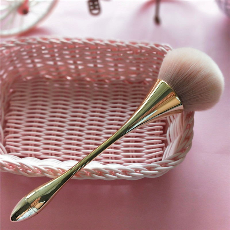 Großer Makeup Setting Powder Brush Ein Puderpinsel